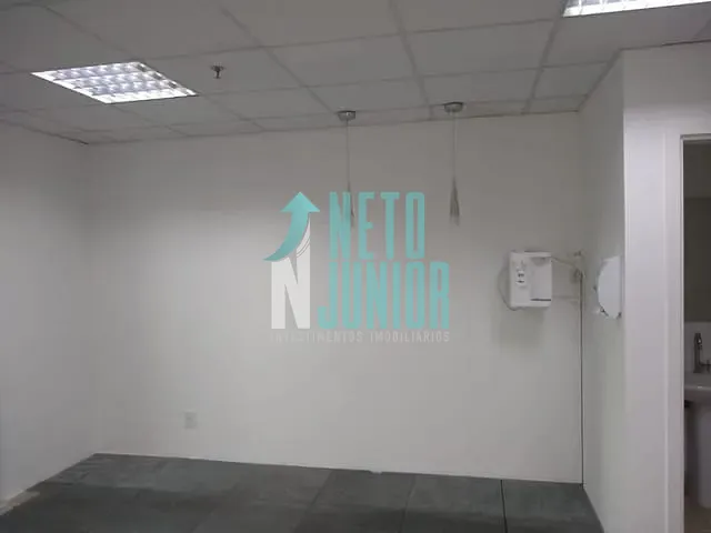 Conjunto com 42m², à venda ou para alugar, no bairro Vila Gertrudes em São Paulo