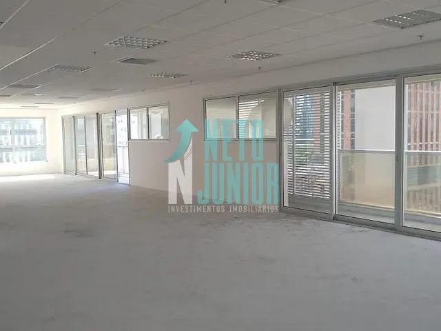 Conjunto com 428m², para alugar, no bairro Brooklin Paulista em São Paulo
