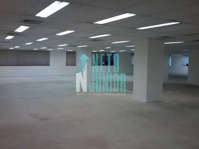 Conjunto com 385m², à venda ou para alugar, no bairro Itaim Bibi em São Paulo