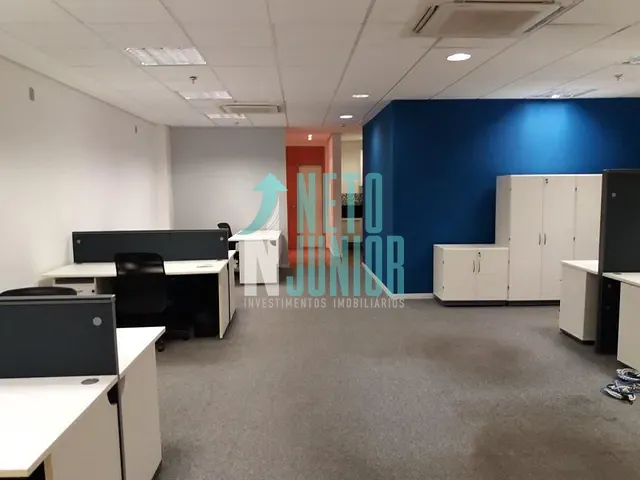 Conjunto com 115m², para alugar, no bairro Brooklin Paulista em São Paulo