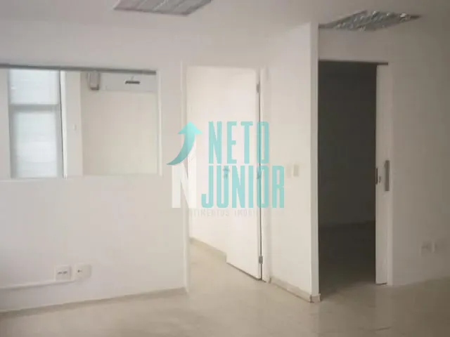 Conjunto com 61m², para alugar, no bairro Vila Olímpia em São Paulo