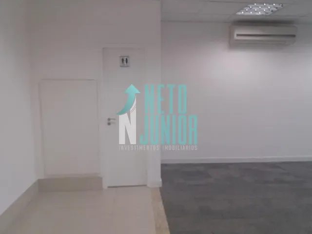 Conjunto comercial com 73m², à venda ou para alugar, no bairro Chácara Santo Antônio em São Paulo