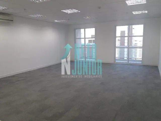 Conjunto comercial com 73m², à venda ou para alugar, no bairro Chácara Santo Antônio em São Paulo