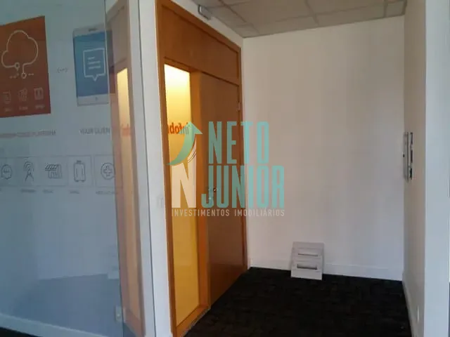 Conjunto com 174m², para alugar, no bairro Brooklin Paulista em São Paulo