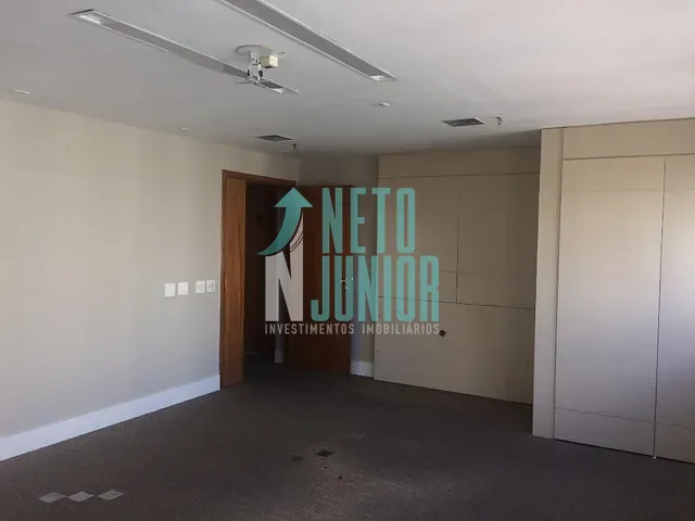 Conjunto com 218m², para alugar, no bairro Vila Olímpia em São Paulo