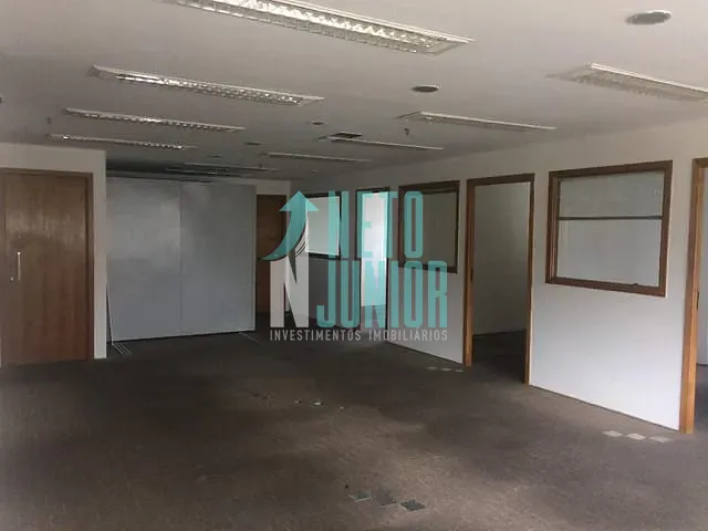 Conjunto com 218m², para alugar, no bairro Vila Olímpia em São Paulo