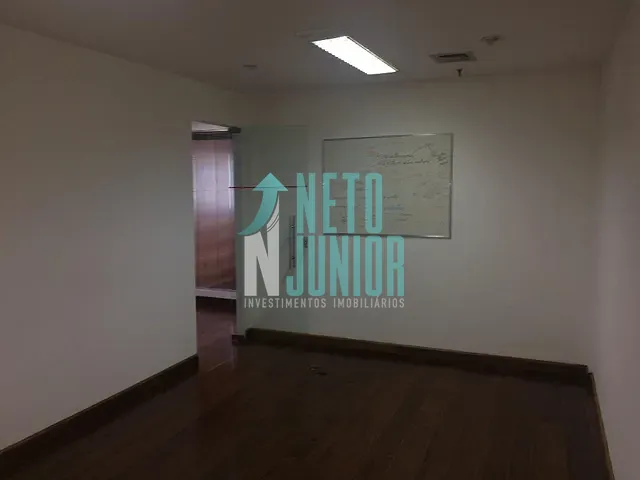 Conjunto com 218m², para alugar, no bairro Vila Olímpia em São Paulo