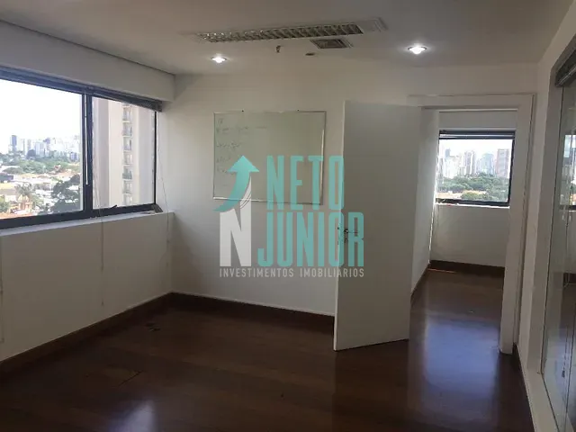 Conjunto com 218m², para alugar, no bairro Vila Olímpia em São Paulo