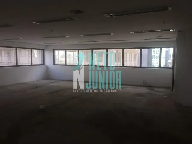 Conjunto com 218m², para alugar, no bairro Vila Olímpia em São Paulo