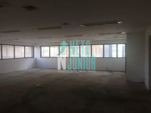 Conjunto com 218m², para alugar, no bairro Vila Olímpia em São Paulo