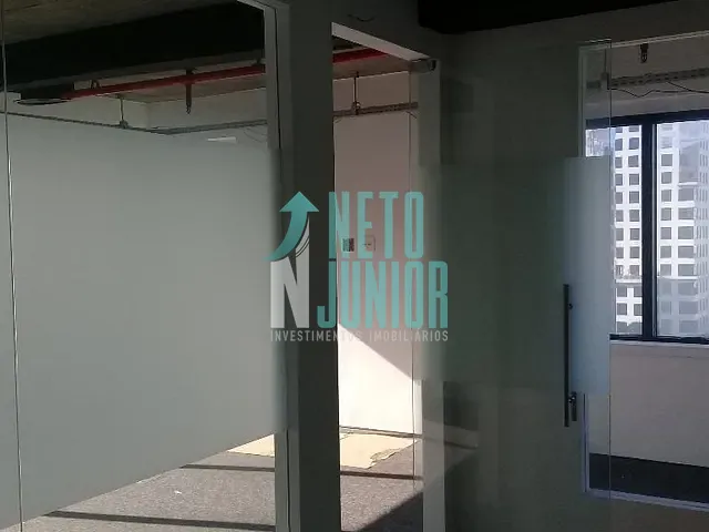 Conjunto com 256m², para alugar, no bairro Itaim Bibi em São Paulo
