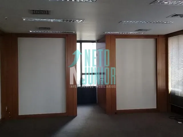 Conjunto com 137m², para alugar, no bairro Itaim Bibi em São Paulo