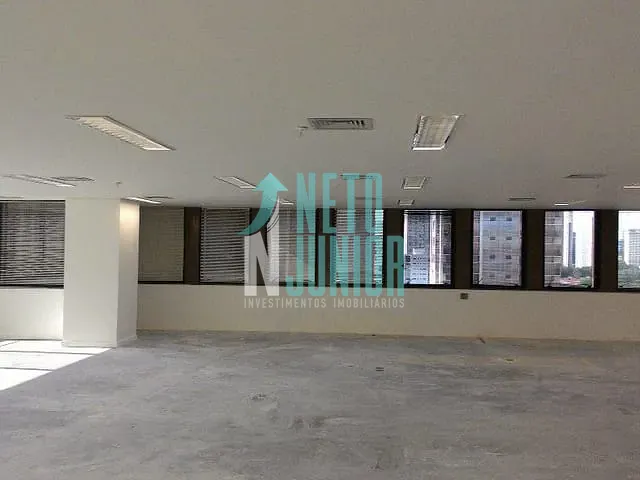 Sala com 206m², para alugar, no bairro Brooklin em São Paulo