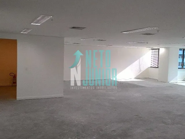 Sala com 206m², para alugar, no bairro Brooklin em São Paulo