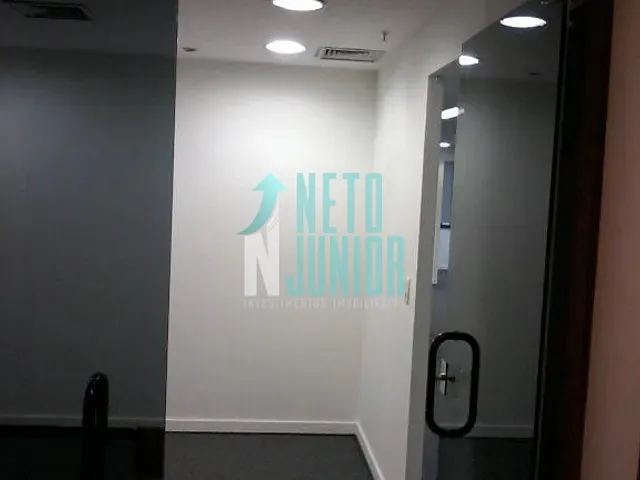 Sala com 206m², para alugar, no bairro Brooklin em São Paulo