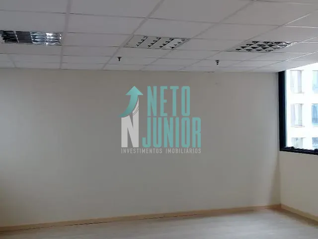 Conjunto com 82m², para alugar, no bairro Vila Olímpia em São Paulo