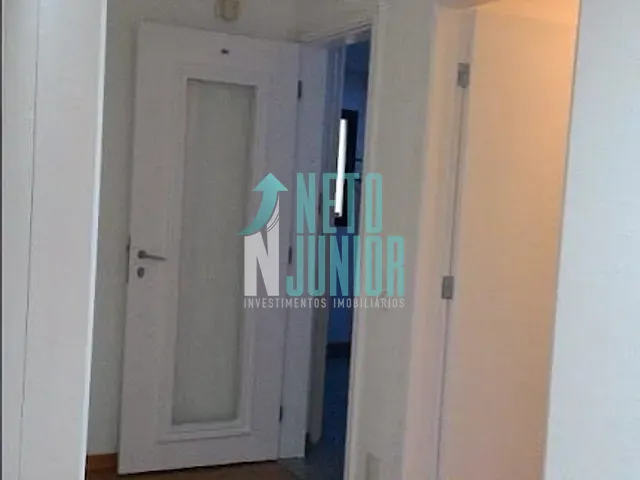 Conjunto com 137m², à venda, no bairro Jardins em São Paulo