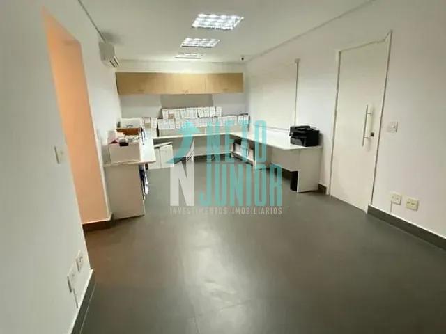 Casa com 180m² 4 quartos e 7 banheiros, à venda ou para alugar, no bairro Vila Nova Conceição em São Paulo