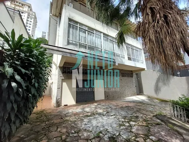 Casa com 570m² 5 quartos e 3 banheiros, para alugar, no bairro Higienópolis em São Paulo
