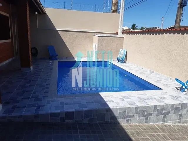 Casa com 250m² 3 quartos e 3 banheiros, à venda, no bairro Parque Balneário Oásis em Peruíbe