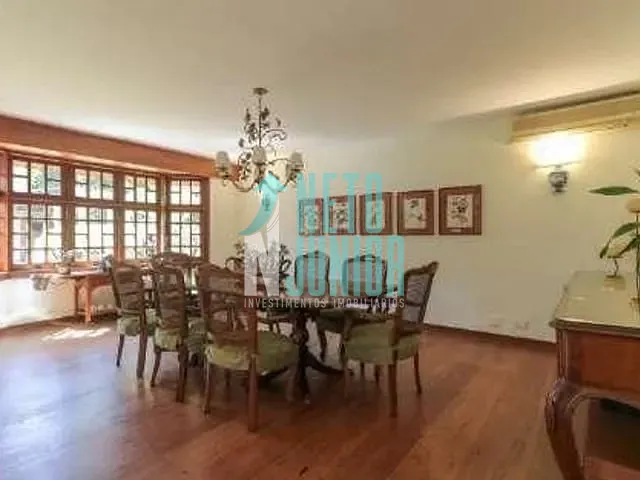 Casa com 798m² 4 quartos e 7 banheiros, à venda, no bairro Jardim Leonor em São Paulo