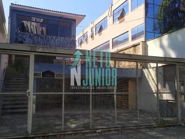 Casa com 400m² 4 quartos e 4 banheiros, à venda, no bairro Moema em São Paulo