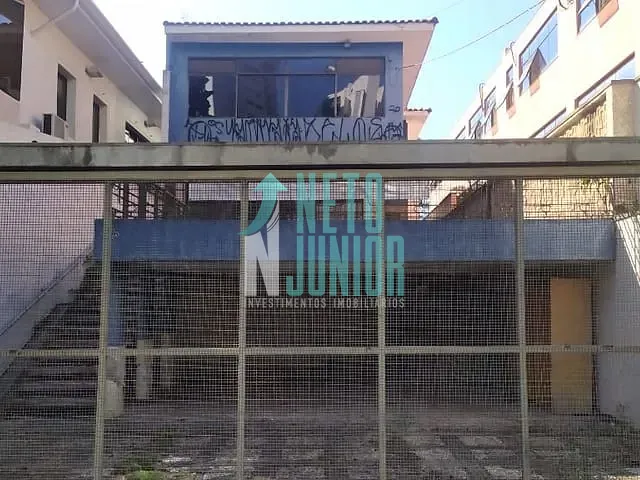 Casa com 400m² 4 quartos e 4 banheiros, à venda, no bairro Moema em São Paulo