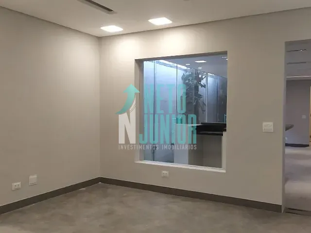Casa com 180m² 3 quartos e 4 banheiros, para alugar, no bairro Indianópolis em São Paulo