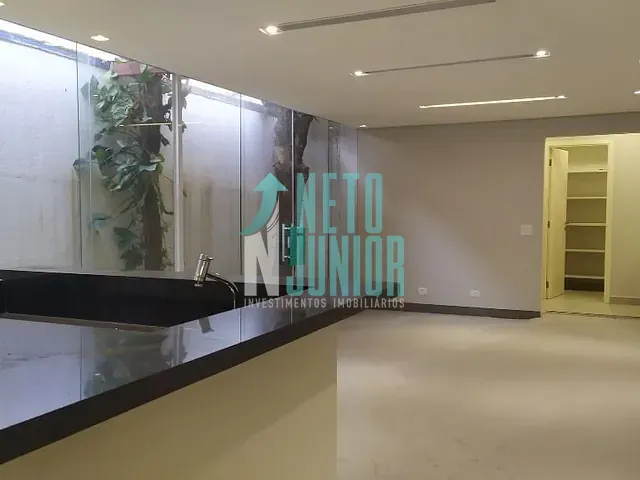 Casa com 180m² 3 quartos e 4 banheiros, para alugar, no bairro Indianópolis em São Paulo