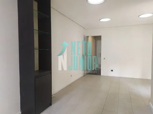 Casa com 180m² 2 quartos e 3 banheiros, à venda ou para alugar, no bairro Indianópolis em São Paulo