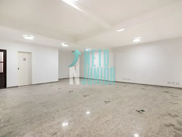 Casa com 220m² 4 quartos e 4 banheiros, à venda, no bairro Indianópolis em São Paulo