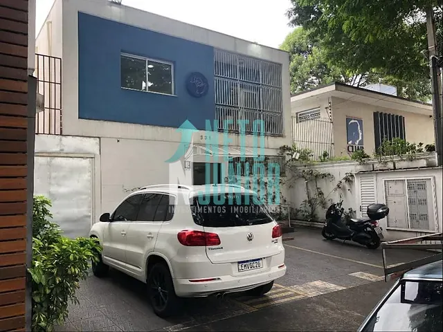 Casa com 285m² 11 quartos e 5 banheiros, à venda, no bairro Campo Belo em São Paulo