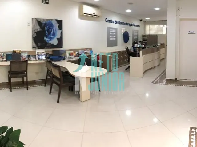 Casa com 285m² 11 quartos e 5 banheiros, à venda, no bairro Campo Belo em São Paulo