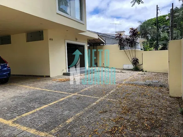 Casa com 625m² 3 quartos e 5 banheiros, à venda ou para alugar, no bairro Morumbi em São Paulo