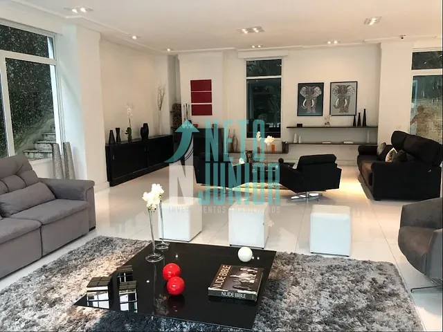 Casa com 870m² 5 quartos e 8 banheiros, à venda ou para alugar, no bairro Cidade Jardim em São Paulo