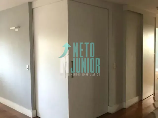 Apartamento com 127m² 3 quartos e 2 banheiros, à venda, no bairro Vila Olímpia em São Paulo