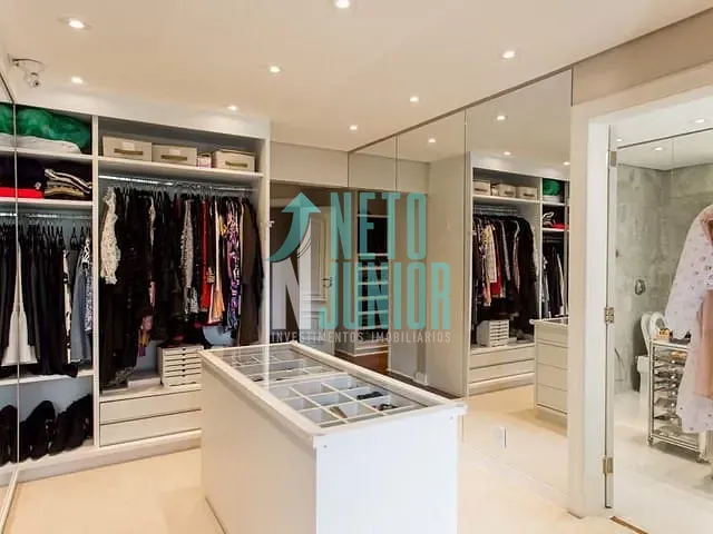 Apartamento com 640m² 4 quartos e 6 banheiros, à venda, no bairro Moema em São Paulo