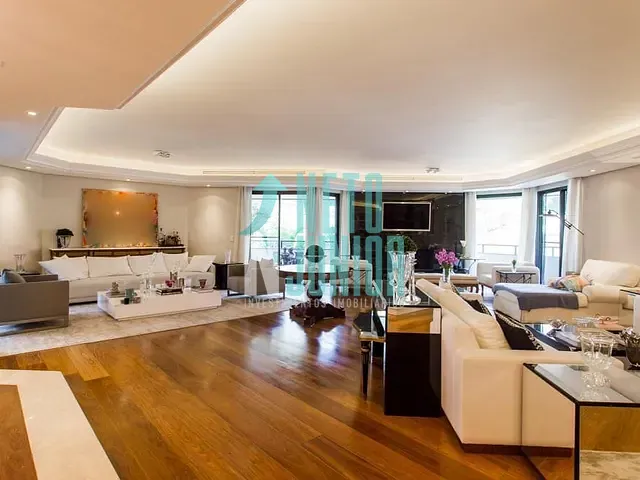 Apartamento com 640m² 4 quartos e 6 banheiros, à venda, no bairro Moema em São Paulo