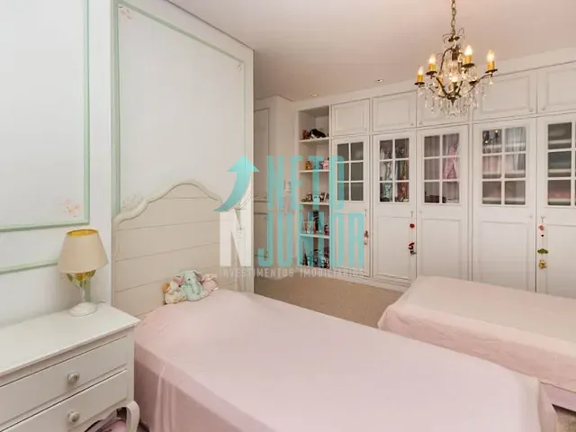 Apartamento com 395m² 3 quartos e 4 banheiros, à venda, no bairro Moema em São Paulo