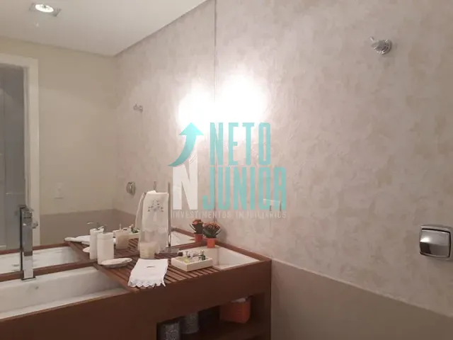Apartamento com 210m² 4 quartos e 1 banheiro, à venda, no bairro Moema em São Paulo