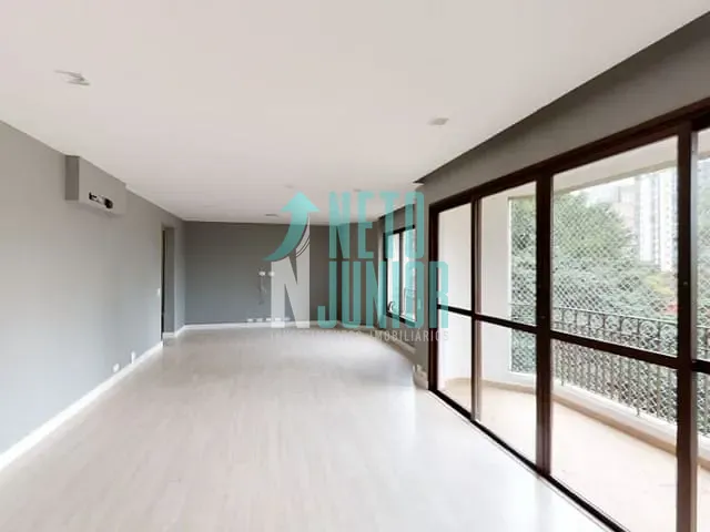 Apartamento com 143m² 3 quartos e 2 banheiros, à venda, no bairro Vila Nova Conceição em São Paulo