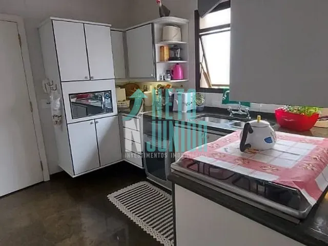Apartamento com 260m² 3 quartos e 5 banheiros, à venda, no bairro Campo Belo em São Paulo