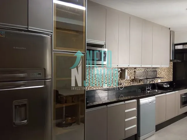 Apartamento com 171m² 4 quartos e 5 banheiros, à venda, no bairro Moema em São Paulo