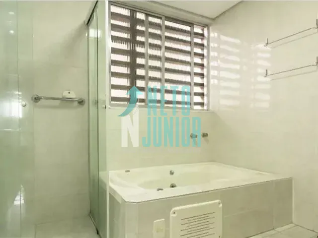 Apartamento com 128m² 3 quartos e 2 banheiros, à venda, no bairro Itaim Bibi em São Paulo