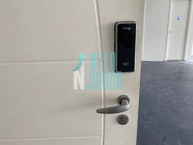 Conjunto com 260m², para alugar, no bairro Vila Cordeiro em São Paulo