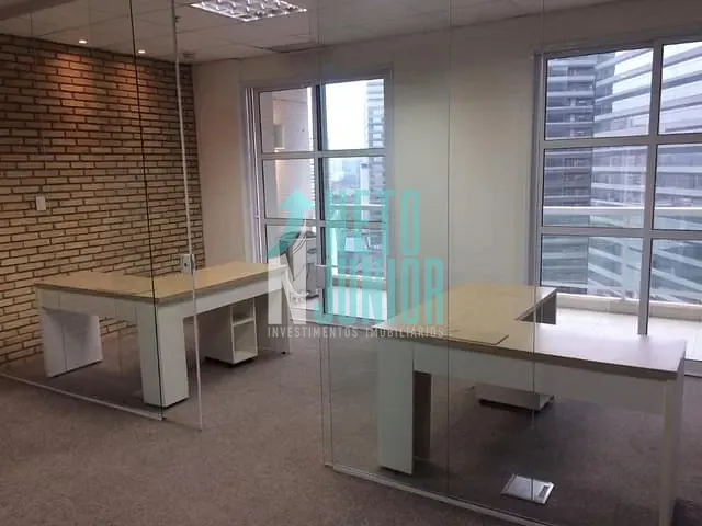 Conjunto com 140m², para alugar, no bairro Vila Cordeiro em São Paulo