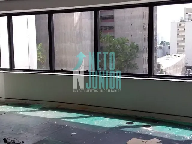 Conjunto comercial com 750m², para alugar, no bairro Vila Nova Conceição em São Paulo
