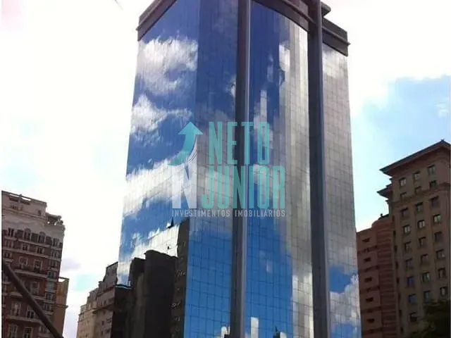 Andar corporativo com 900m², para alugar, no bairro Vila Nova Conceição em São Paulo