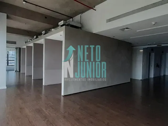 Andar corporativo com 678m², para alugar, no bairro Vila Nova Conceição em São Paulo