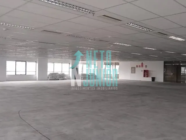Andar corporativo com 808m², para alugar, no bairro Cidade Monções em São Paulo